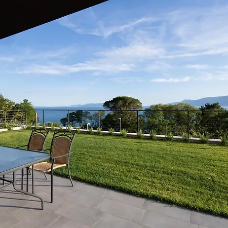 The Blue Star Luxury With A Sea View And A Private Parking Apartment Rijeka